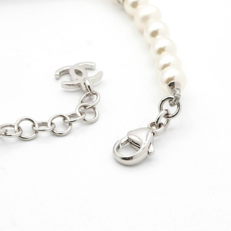 CHANEL シルバー ブレスレット □シャネル□ ロゴ ブレスレット シルバー 05V 【CHANEL