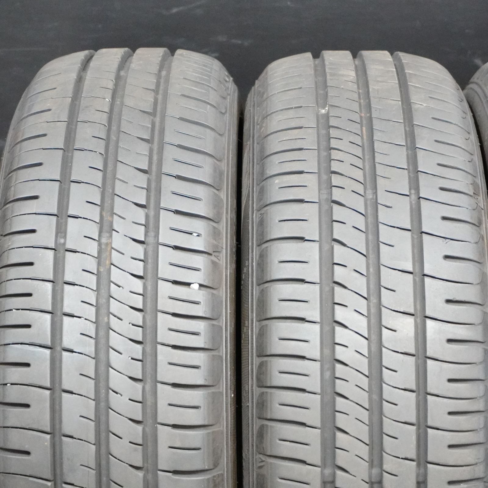 しかも嬉しい送料無料！ 23年製 バリ山 ダンロップ エナセーブ EC204 185 60R15 4本 シエンタ アクア ヤリス ヴィッツ フィット グレイス マーチ等