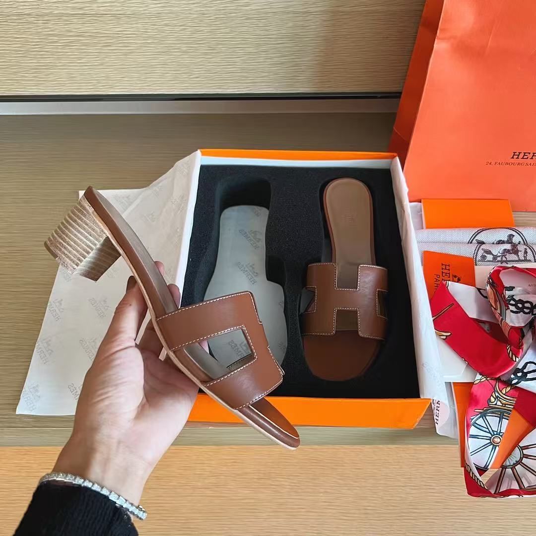 エルメス♡サンダルチャコールグレー太ヒールローヒール