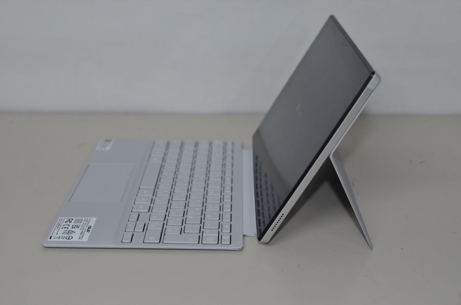 中古良品 ASUS Chromebook CM3001DM2A-R70008 AU判定△ - メルカリ
