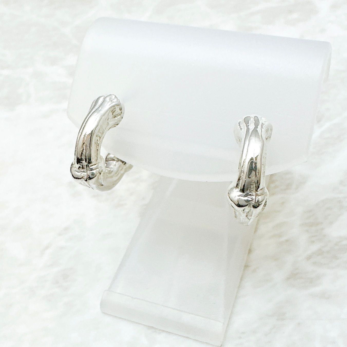 シルバー U字型ピアス ティファニー ハードウェア風 シルバー U字型