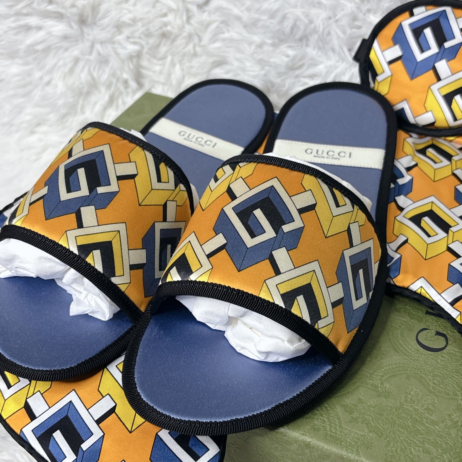 GUCCI グッチ
