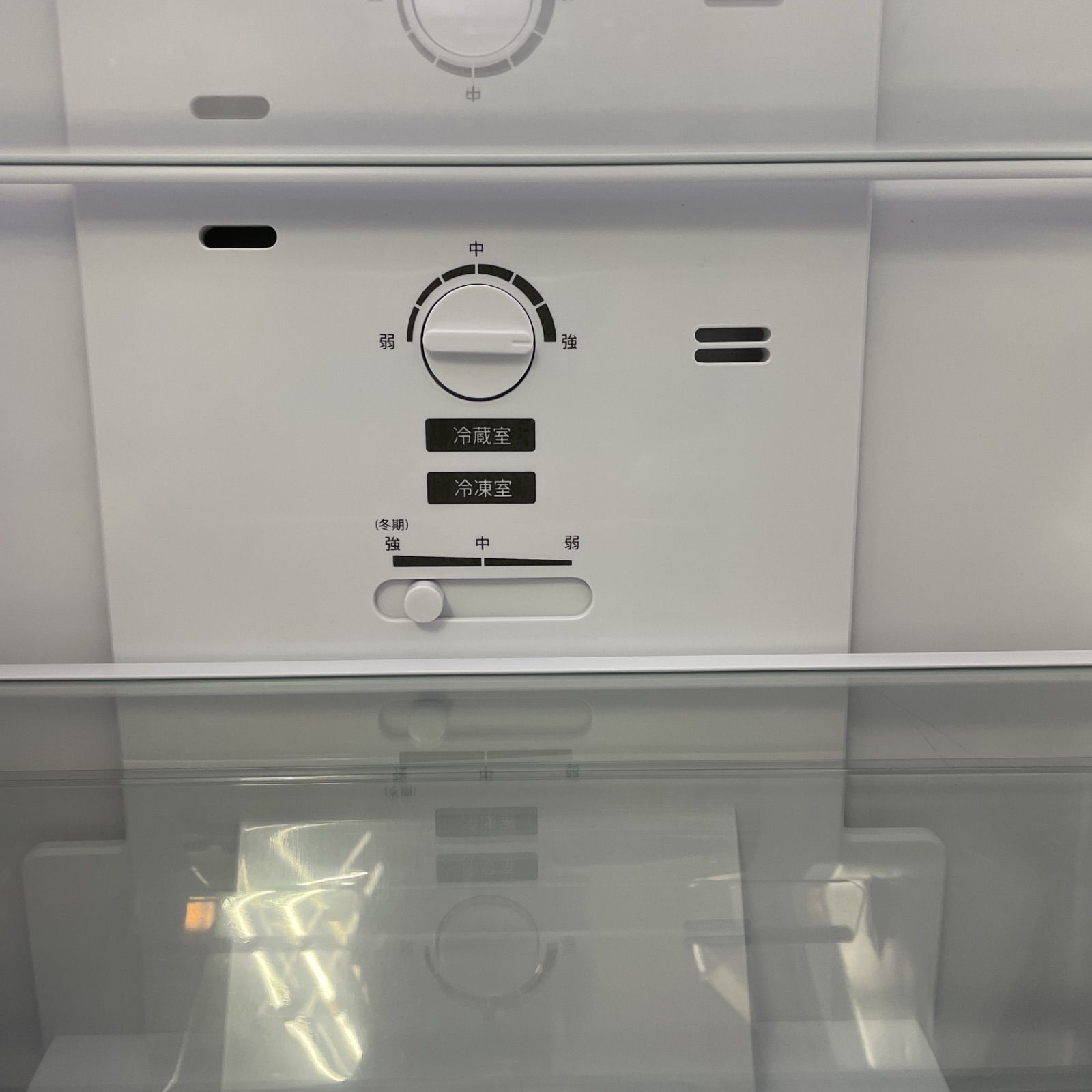 R421 ☀️ 名古屋市近郊配送設置無料！ 2023年製の美品！ SHARP 冷蔵庫 
