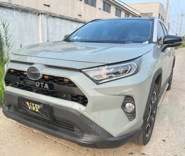 トヨタ RAV4