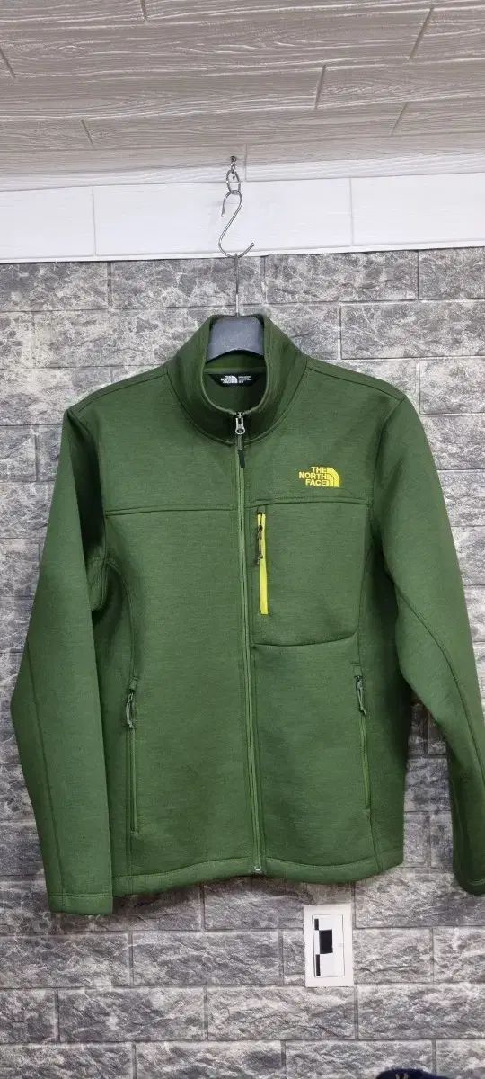 THE NORTH FACE ザノースフェイス プリーツ ジップアップ 100