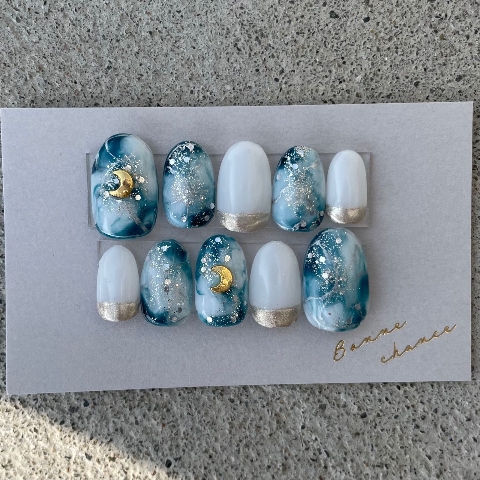 オーダーネイルチップNo.84 夏 海 浜辺 ミラーアクセ ラメ キラキラ オーダーネイルチップNo.84 夏 海 浜辺 ミラーアクセ ラメ キラキラ