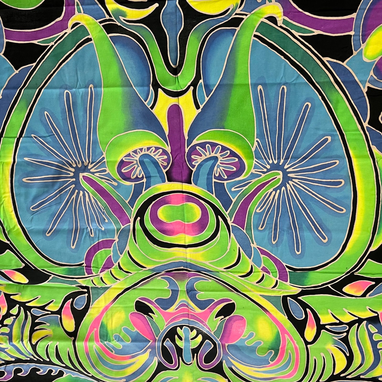 Space Tribe バティック スペーストライブ ピラミッド サイケ UV