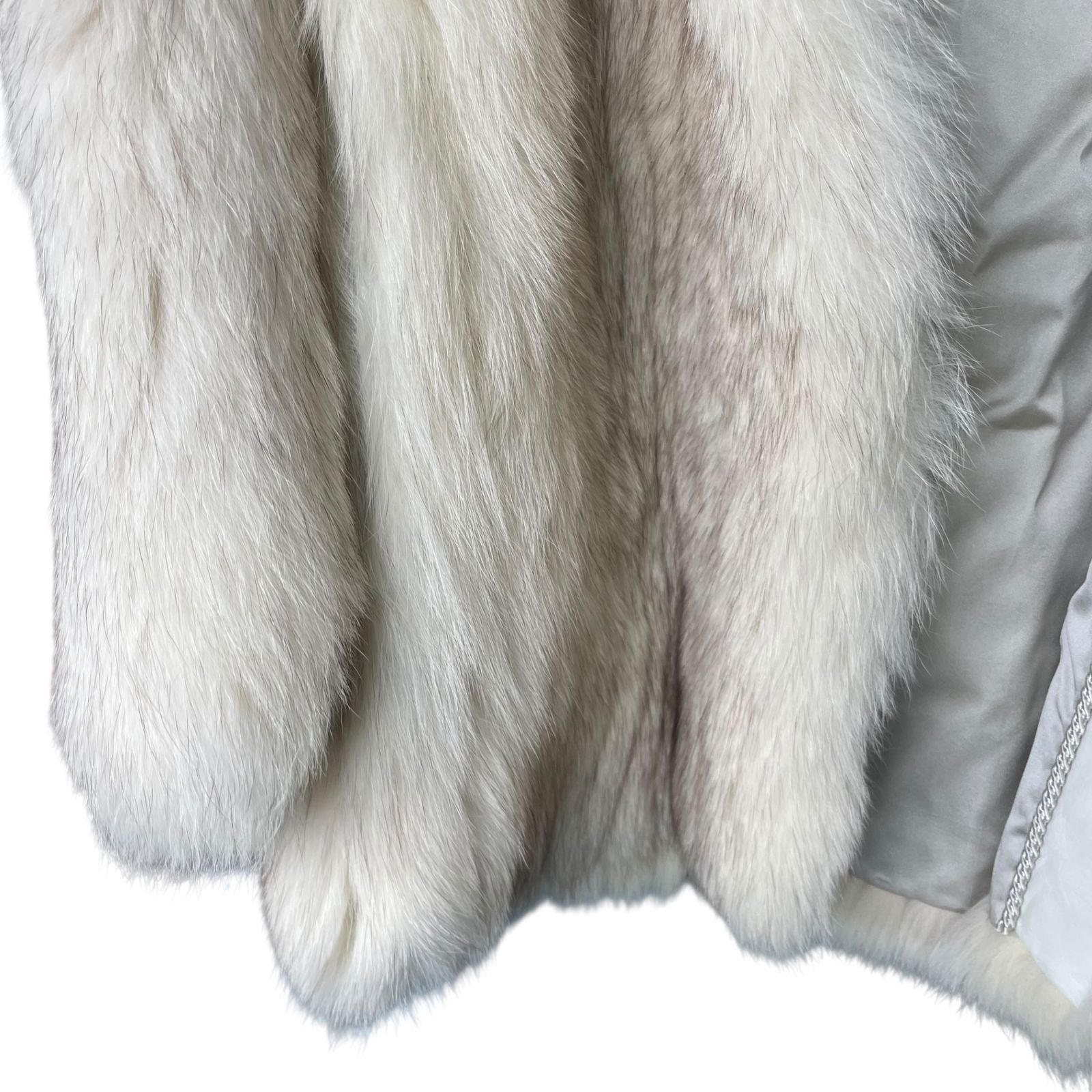 総丈77cm　ブルーフォックス　エンバ　ファーコート　Lサイズ相当　ドロスト　白 ○総丈77cm ブルーフォックス エンバ ファーコート Lサイズ相当