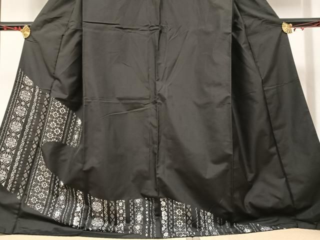 平和屋着物○本場染大島紬 刺繍 花唐草文 黒地 正絹 逸品 AAAW0005ph