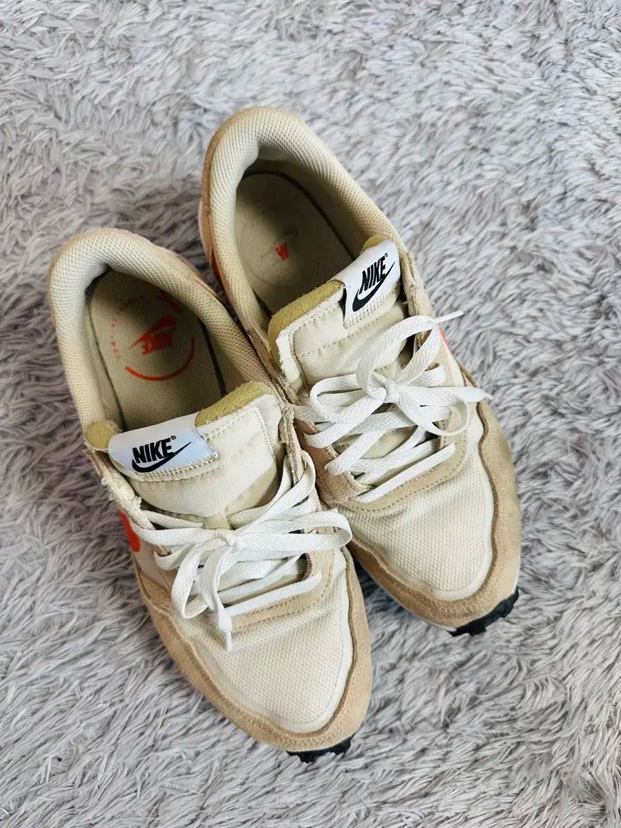 NIKE(ナイキ) スニーカー 275