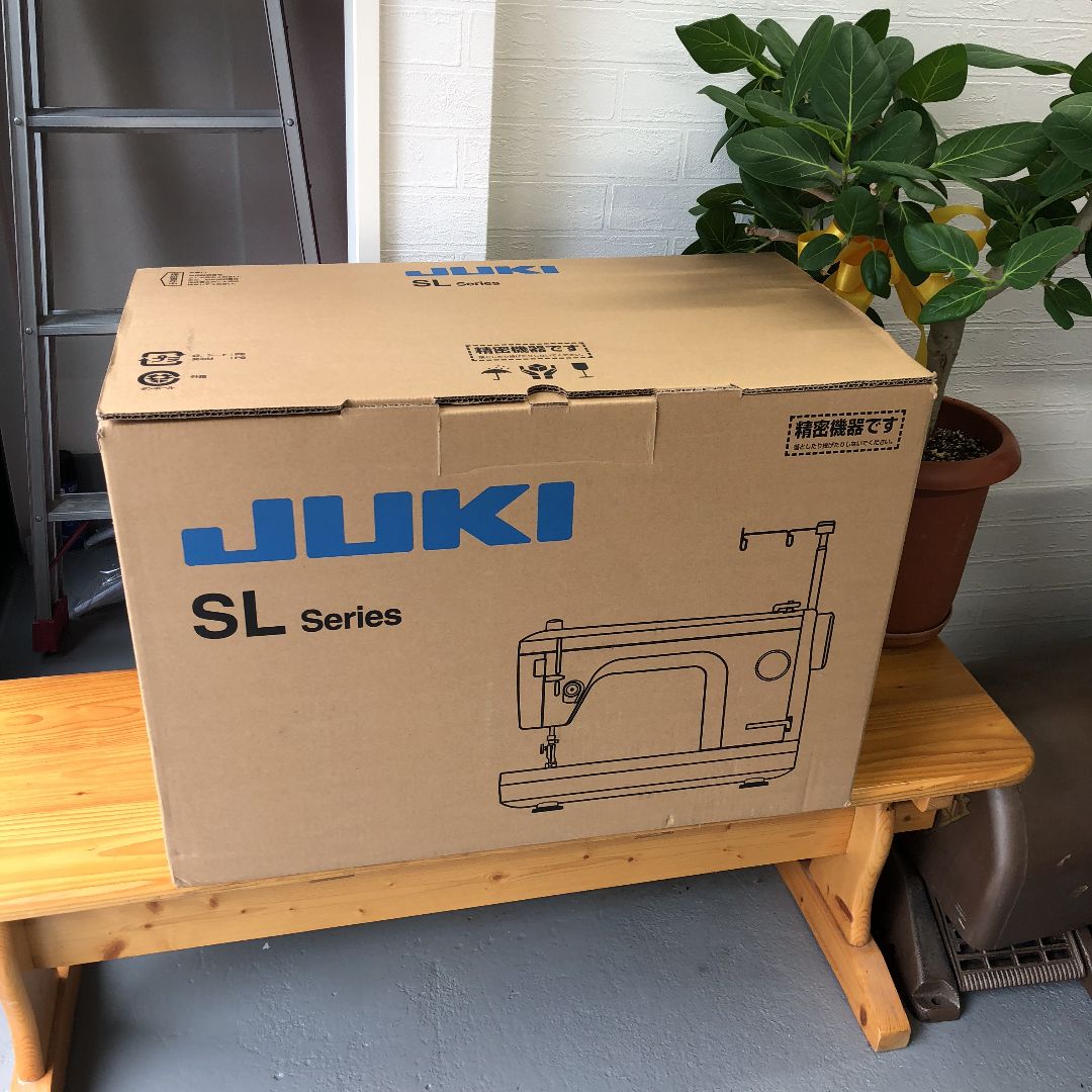 【未使用】JUKI SL-300EX 職業用ミシン 元箱、付属品完備 JUKI SL-300EX 職業用本縫いミシン（新品） - メルカリ