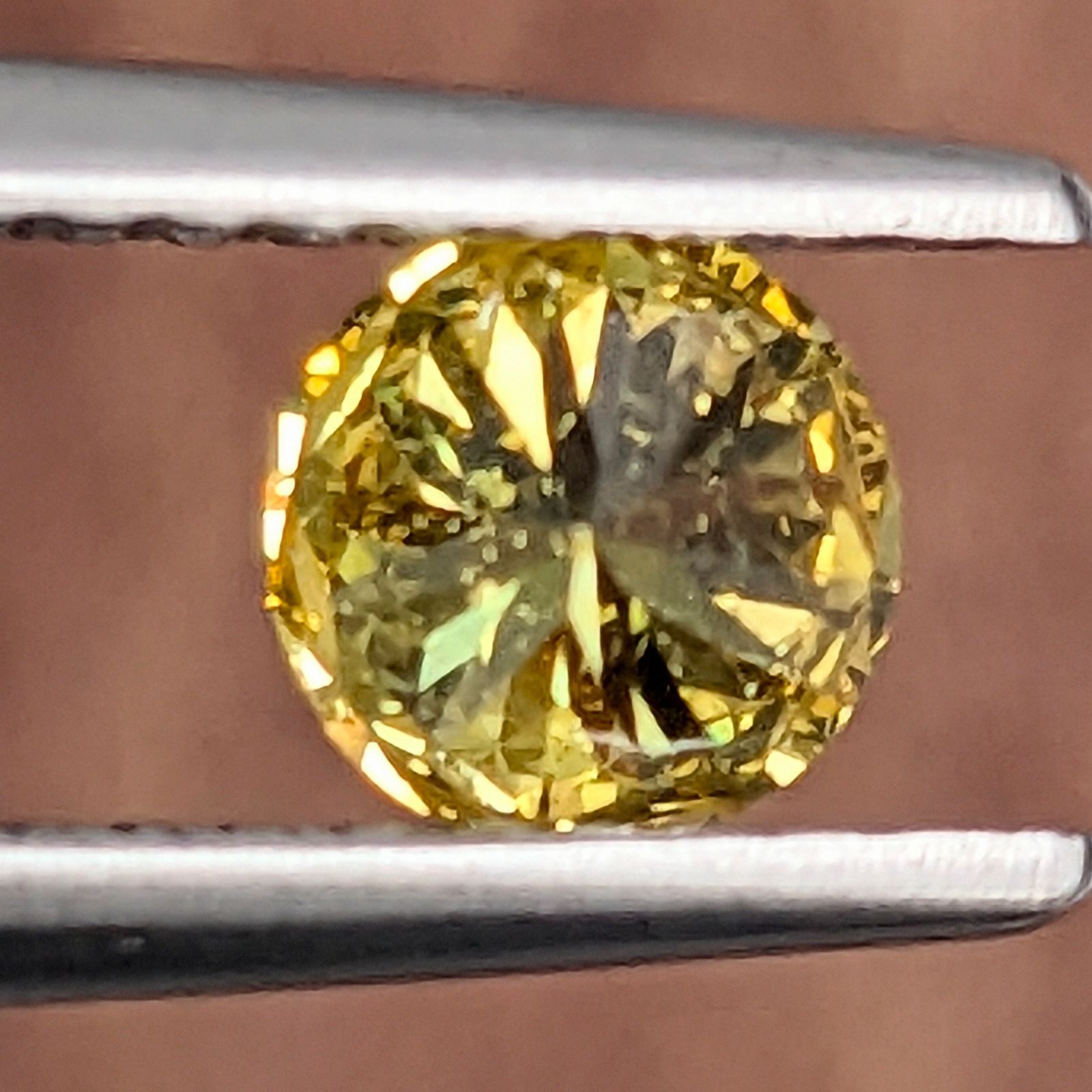 イエローダイヤルース 0.398ct