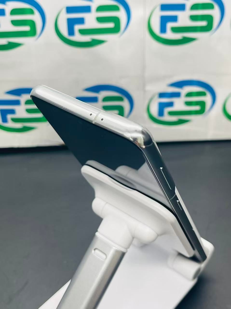 Galaxy S21 5G SC-51B 8GB 256GB ファントムホワイト SIMフリー あす楽 スマホ ギャラクシー SAMSUNG CHRISTIANNAURATH_COM_BR