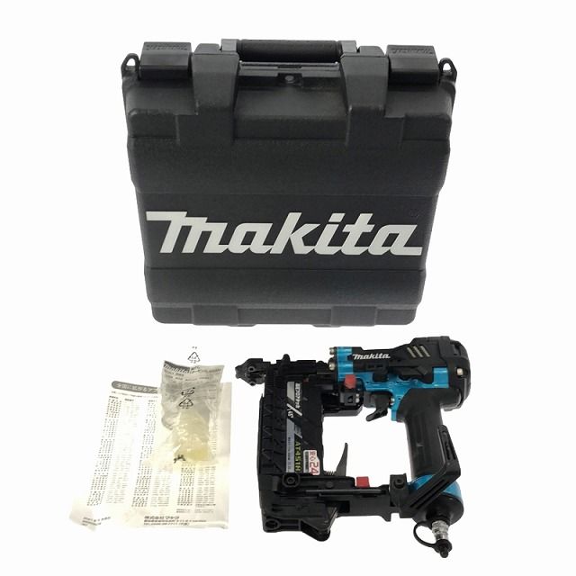 ☆中古品☆makita マキタ 高圧 フロアタッカー AT451HM ケース付 ステープル幅4mm 長さ25～50mm エアタッカー エアータッカー  89657 - メルカリ