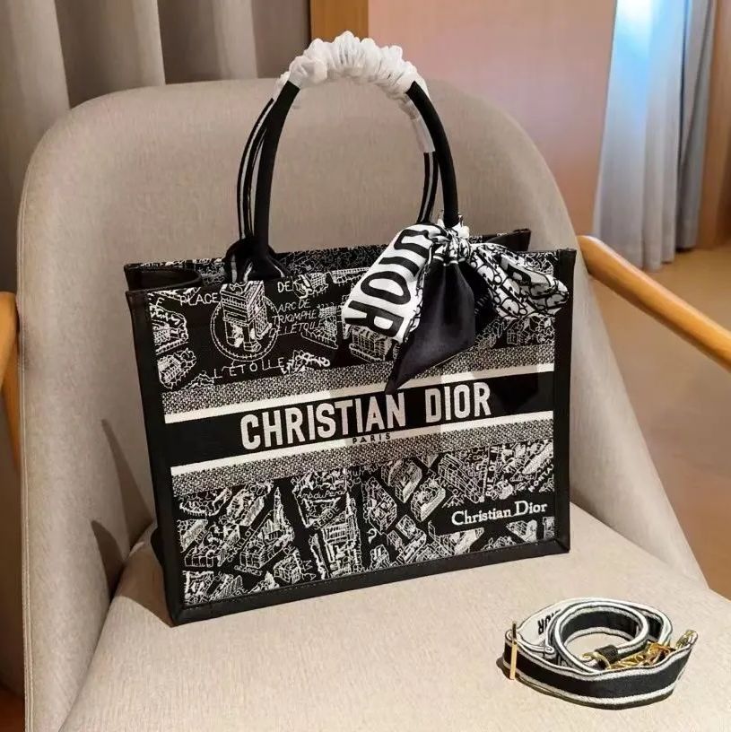 極上美品 dior ディオール 刺繍 スモール トートバッグ.