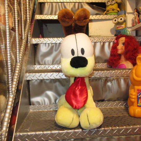 ガーフィールド　オーディ　ぬいぐるみ ガーフィールド オーディ Odie ぬいぐるみ キャラクター イエロー