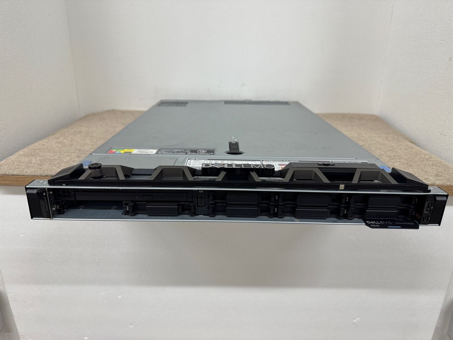 Dell PowerEdge R640 2x Intel Xeon G 6126 12Core 2.60GHz 128GB 2x 750W H730P Mini SV245