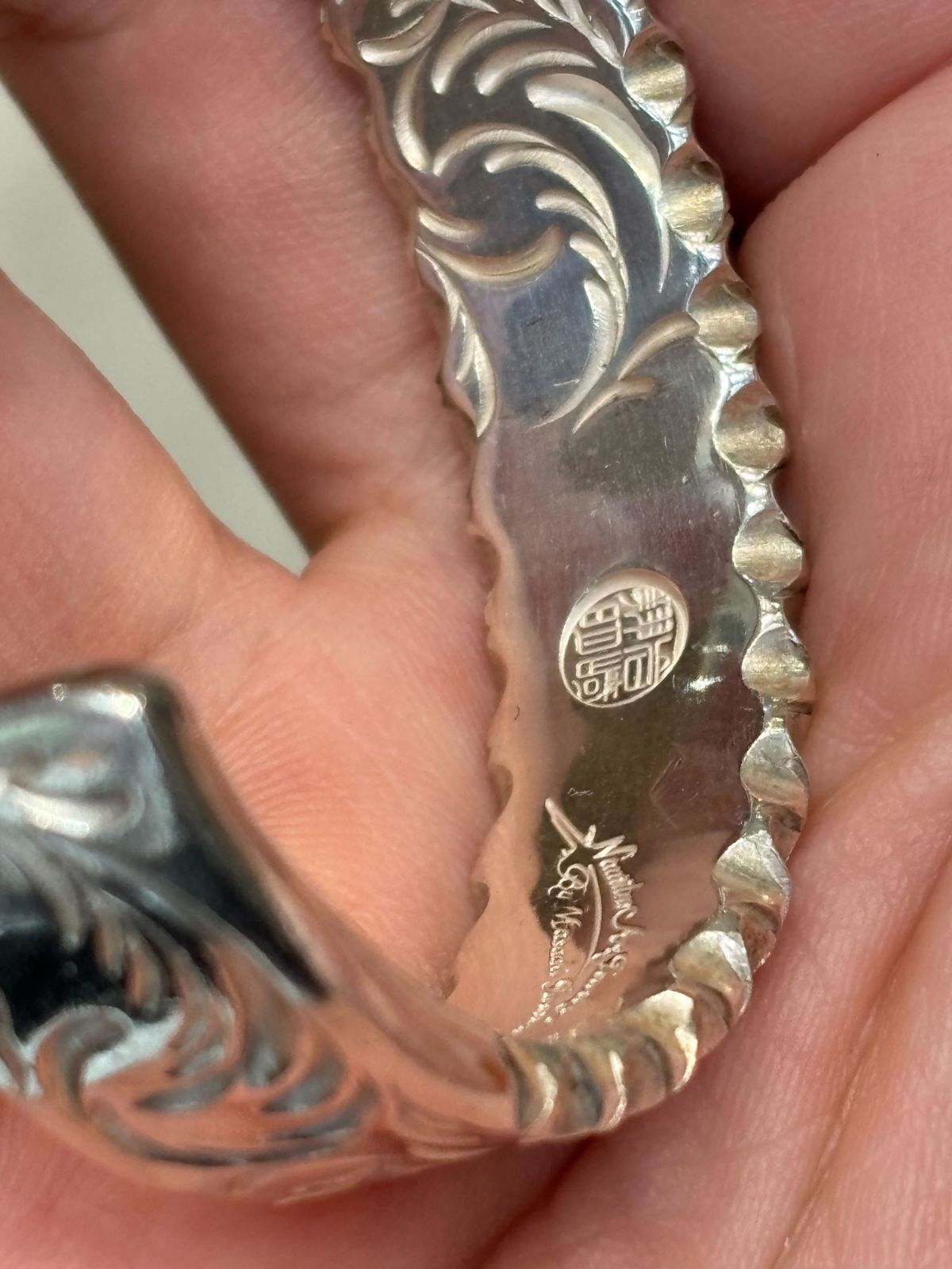 ノーチラスアートジュエリー　唐草バングル Nautilus Art Jewelry (ノーチラス アート ジュエリー) 唐草掘り