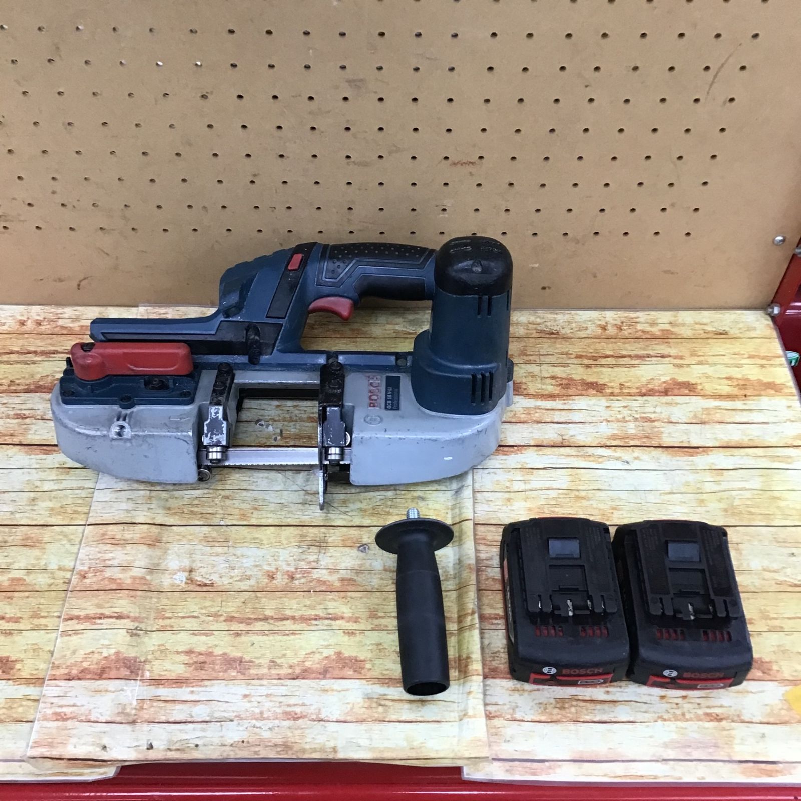 BOSCH(ボッシュ)18Vバッテリーバンドソー〔GCB18V-LI〕【川崎店  