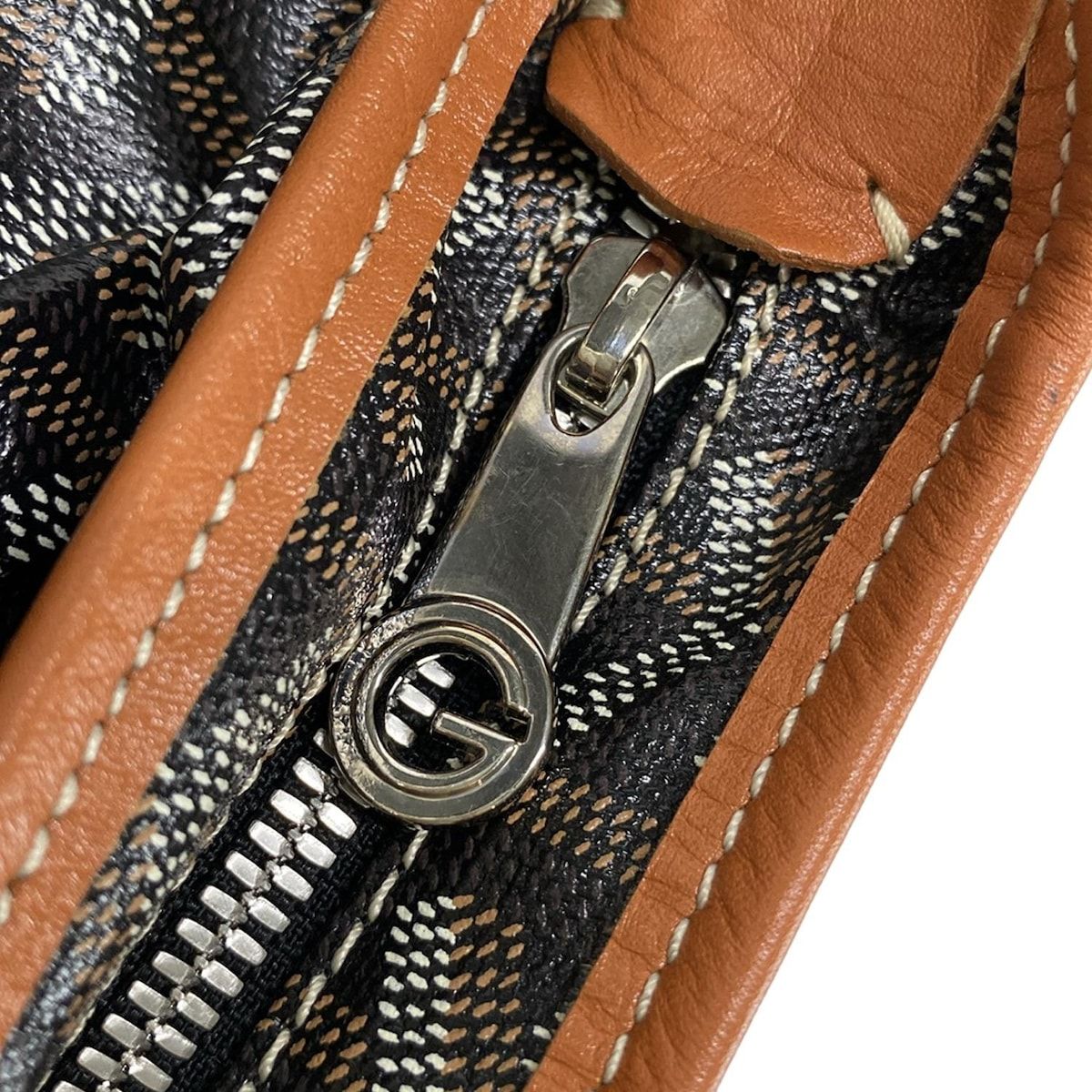 ☪ GOYARD