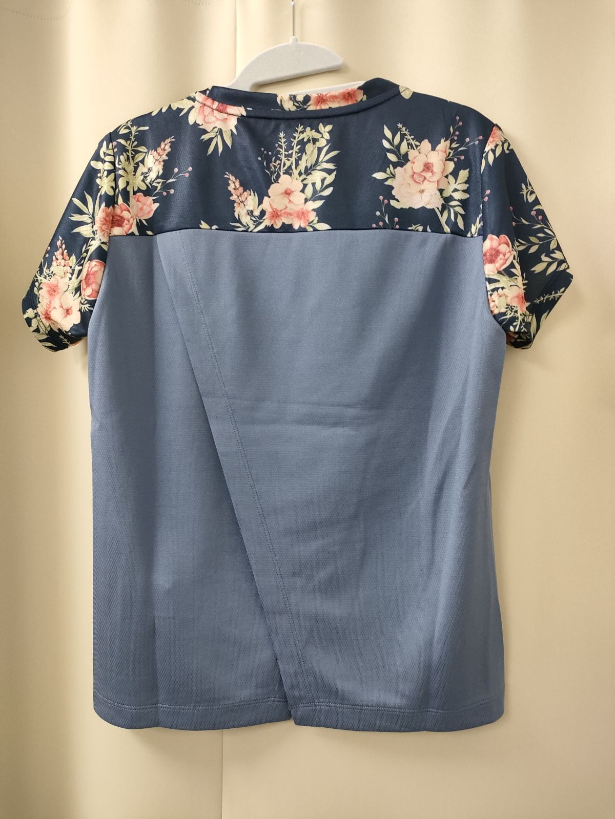 レディース バックスリットフラワーTEE