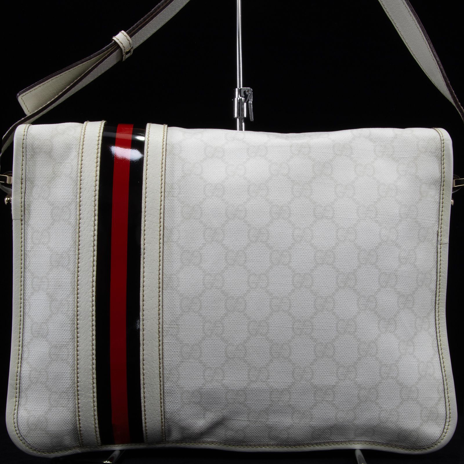 本物 送料無料 グッチ ショルダーバッグ クロスボディバッグ メッセンジャーバッグ メンズ レディース シェリーライン 白 ホワイト 黒 ブラック 赤 レッド 珍しい 肩掛け 斜め掛け 総柄 ストライプ GGロゴ マーク おしゃれ 鞄 バック A853