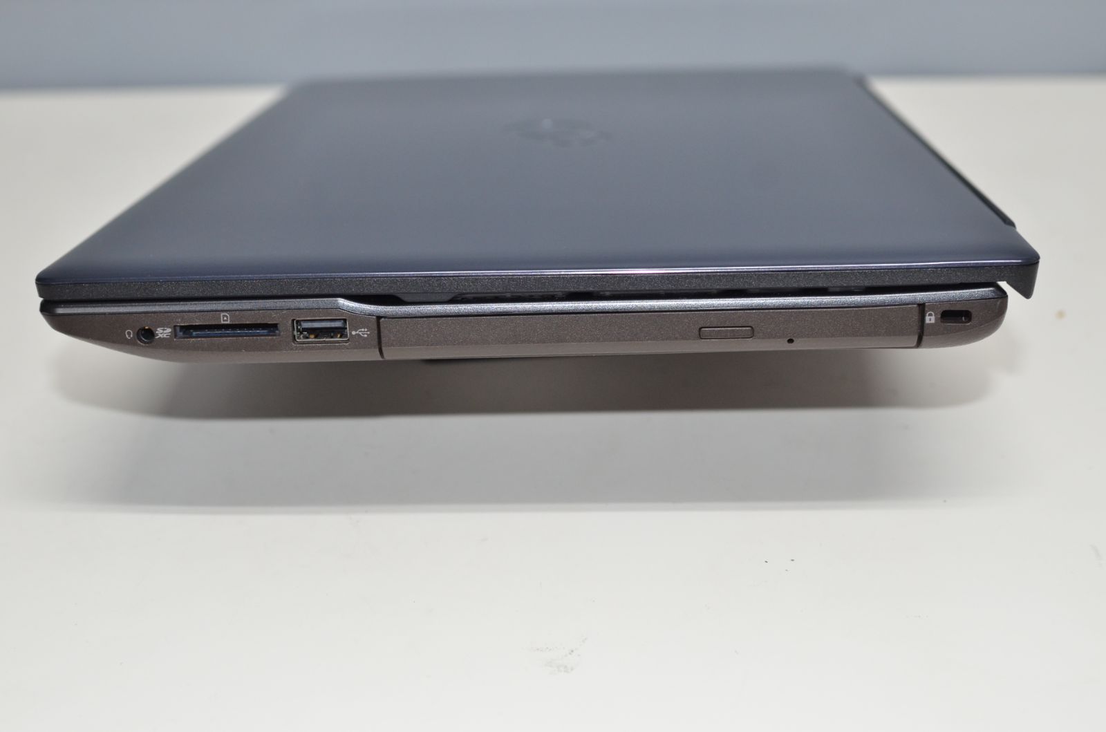 第10世代 i7 フルHD 美品☆ 15.6 富士通 ノートPC LIFEBOOK AH55/E2