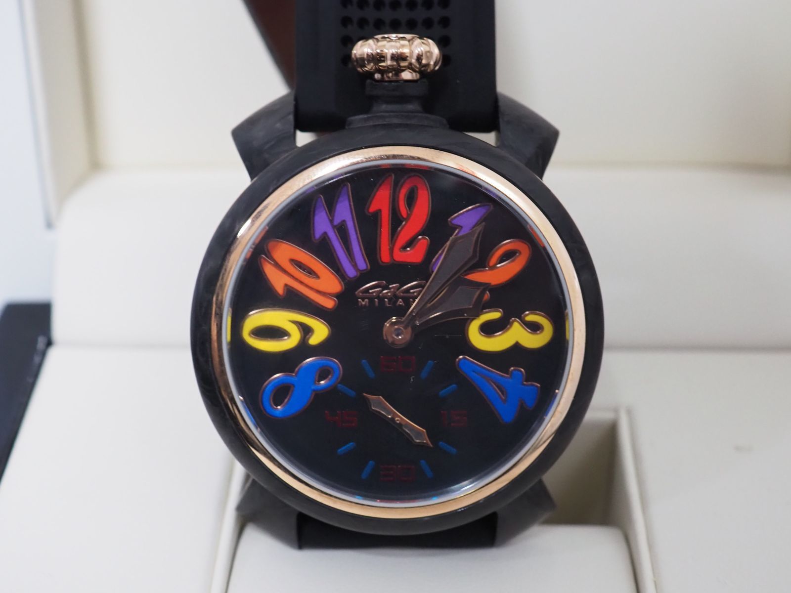 値下げしました】GaGa MILANO ガガミラノ メンズ腕時計 ブラック マヌアーレ48 機械式 手巻き カーボン 世界限定300本 6061  01s 未使用品 - メルカリ