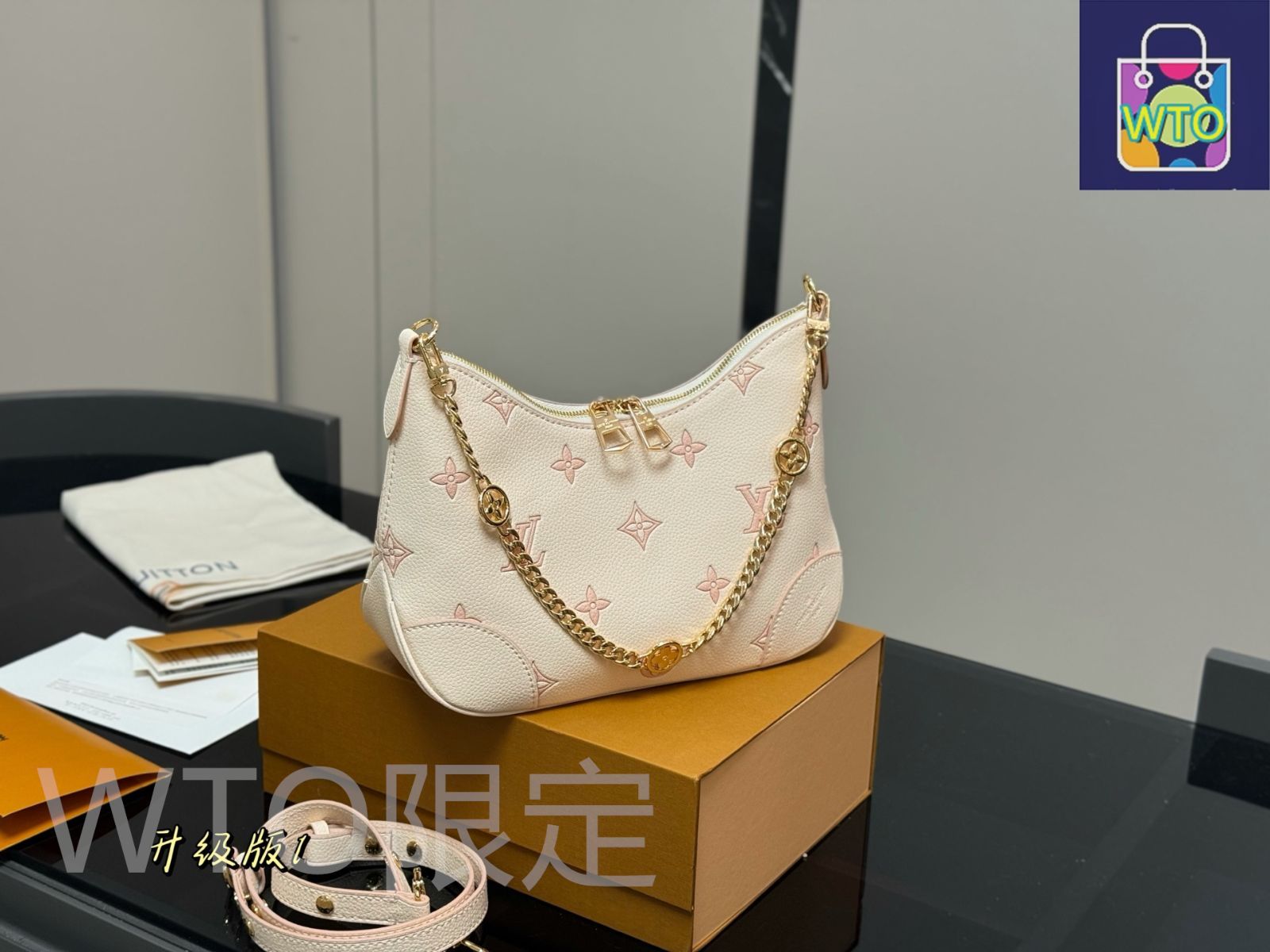 今日 Louis Vuitton ルイ ヴィトン ホーンバッグ新シリーズ レザー-チェーン付属搭載-WTO輸入2