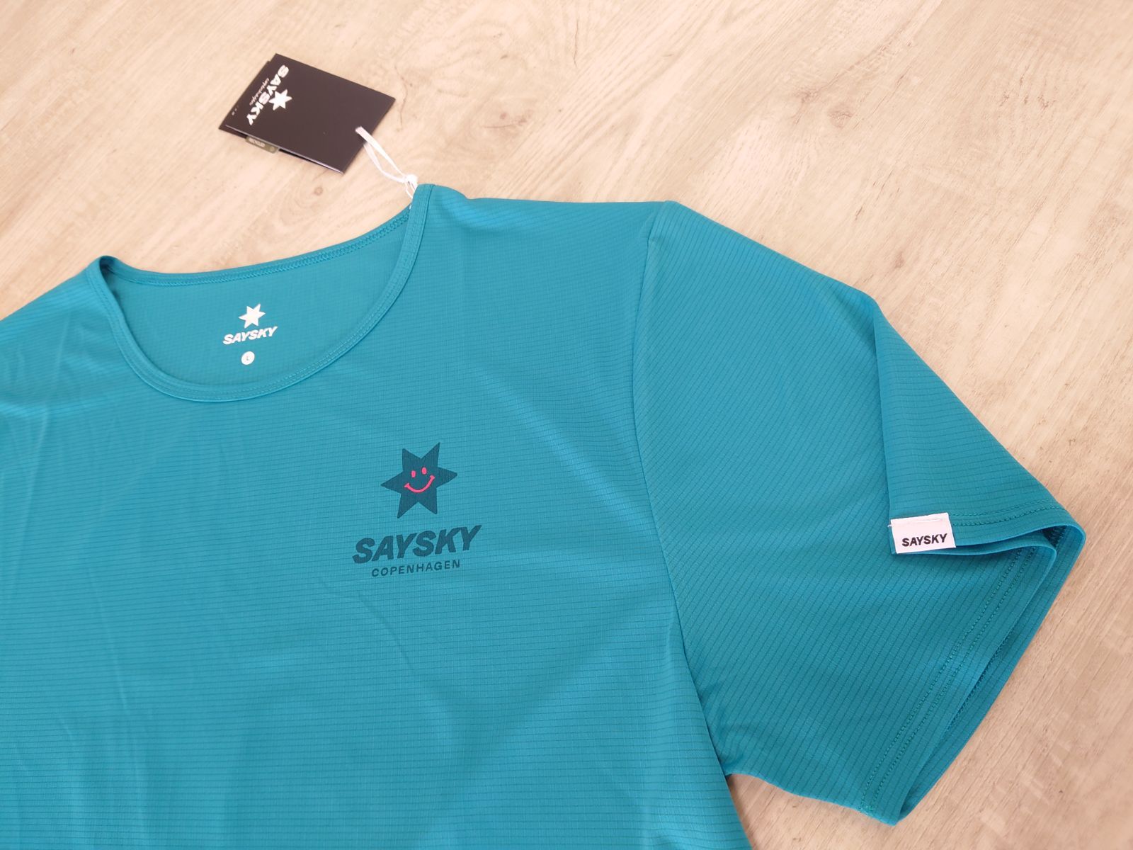 【新品・未使用】SAYSKYセイスカイ ランニング Tシャツ □ 公式 □ SAYSKY/セイスカイ ランニングTシャツ OMRSS20c3010