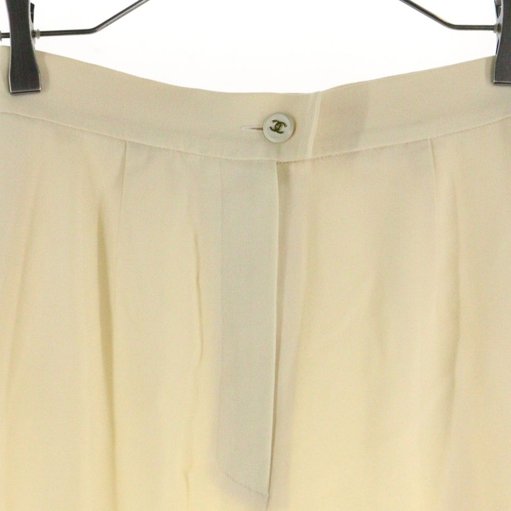 シャネル ココマークボタン