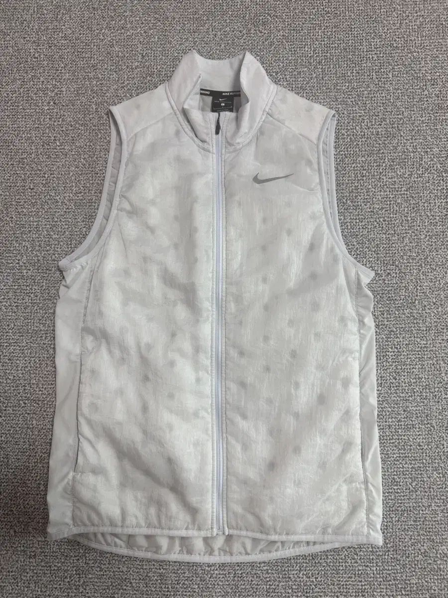 ナイキ ランニング ベスト L サイズ
