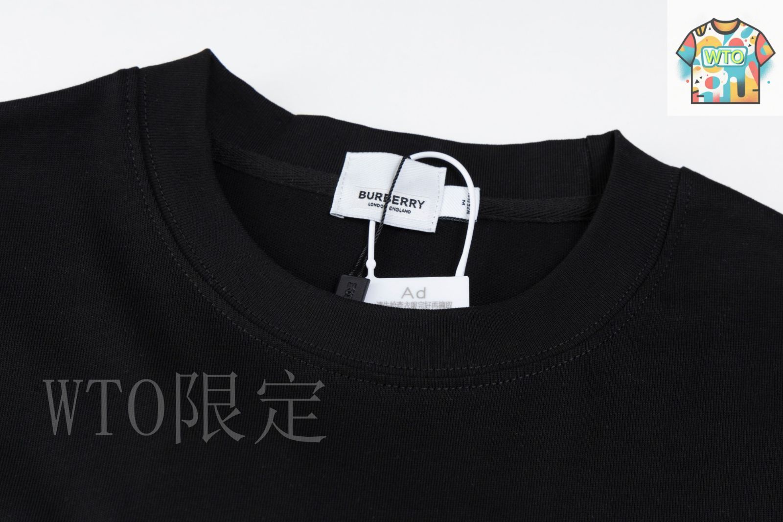 【美品】BURBERRY ビッグロゴ刺繍ニット　Ｍサイズ PENNEYS/ペニーズ 別注 THE FOX ロゴワッペン刺繍 Vネックニット