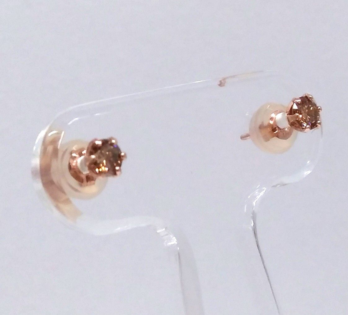 ピアス