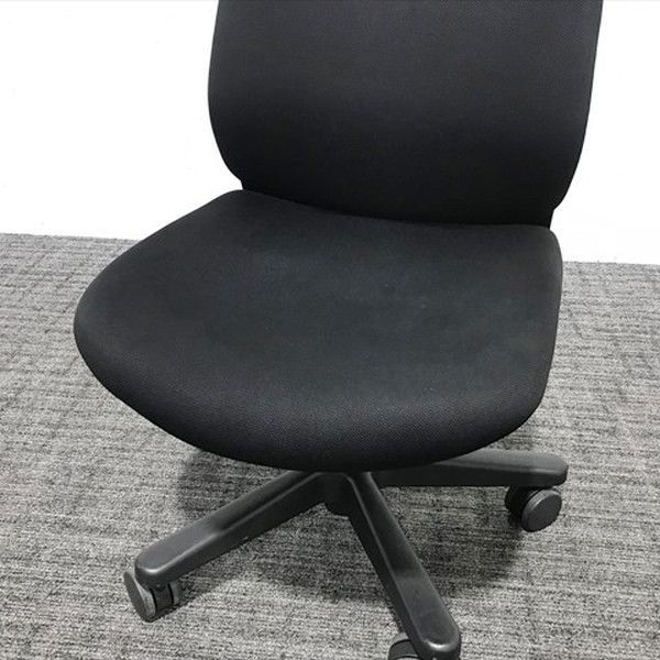 トルテチェア ハンガー付 肘無 オフィスチェア イトーキ ブラック中古 