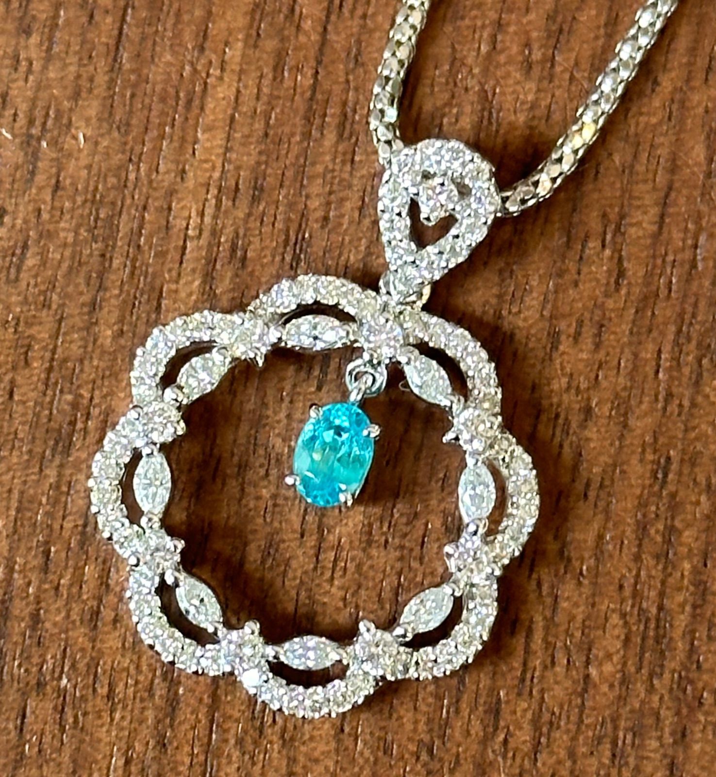 ブラジル産パライバトルマリン0.25ctダイヤ0.74ct K18ネックレス  