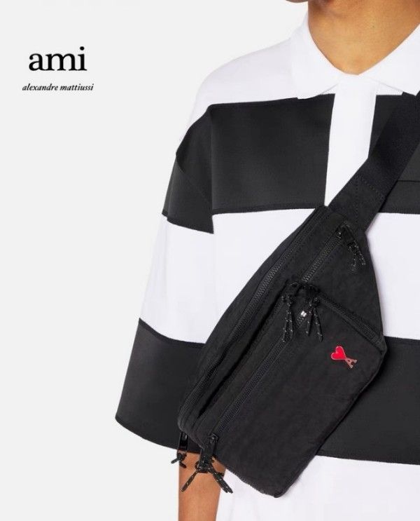 早い者勝ち❗️関税・送料込み【AMI PARIS】AMI DE COEUR ウエストバッグ  