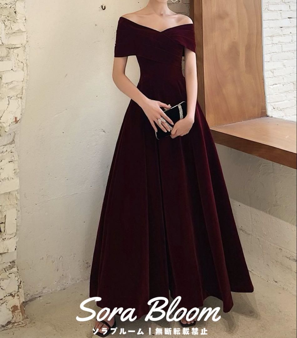 シンプルオシャレなベロア生地のオフショル イブニングドレス 新品・未使用】シンプルオシャレなベロア生地のオフショル