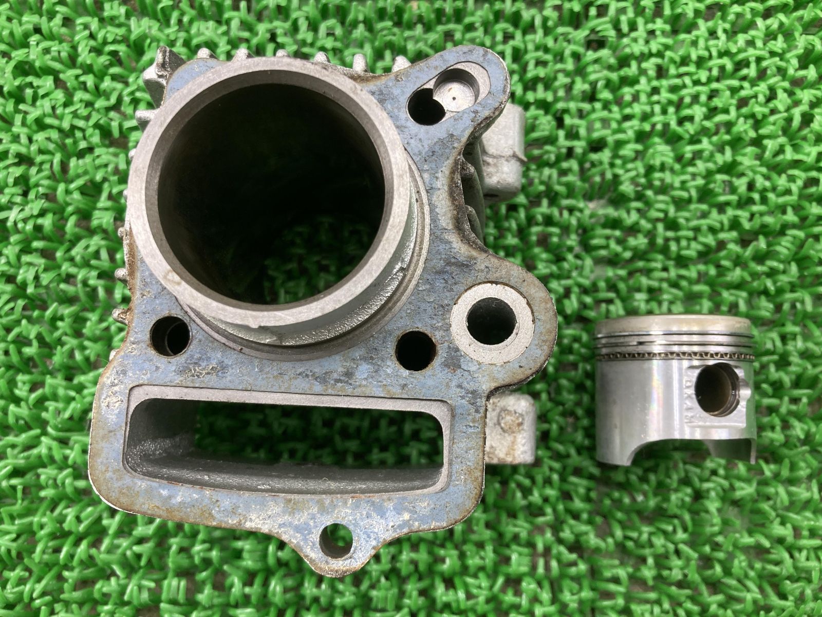 モンキーバハ エンジンシリンダー HM-K3 ホンダ 純正 中古 バイク 部品 Z50J-200 ボア39φ シリンダーピストン モンキーBAJA 割れ欠け無し