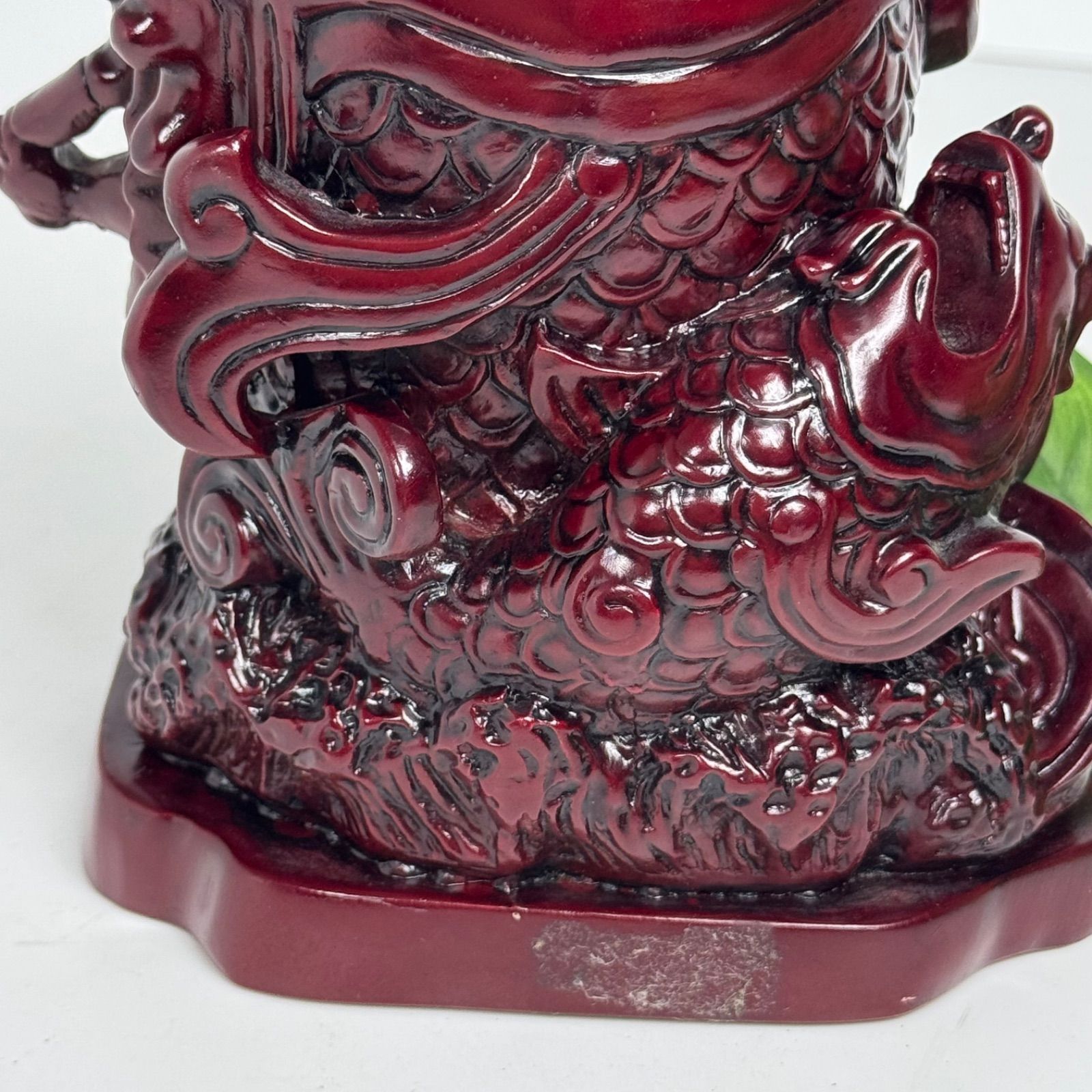 台湾工芸品 石彫刻 龍と鯉 置物 風水 縁起物 金運 開運 仕事運 出世運