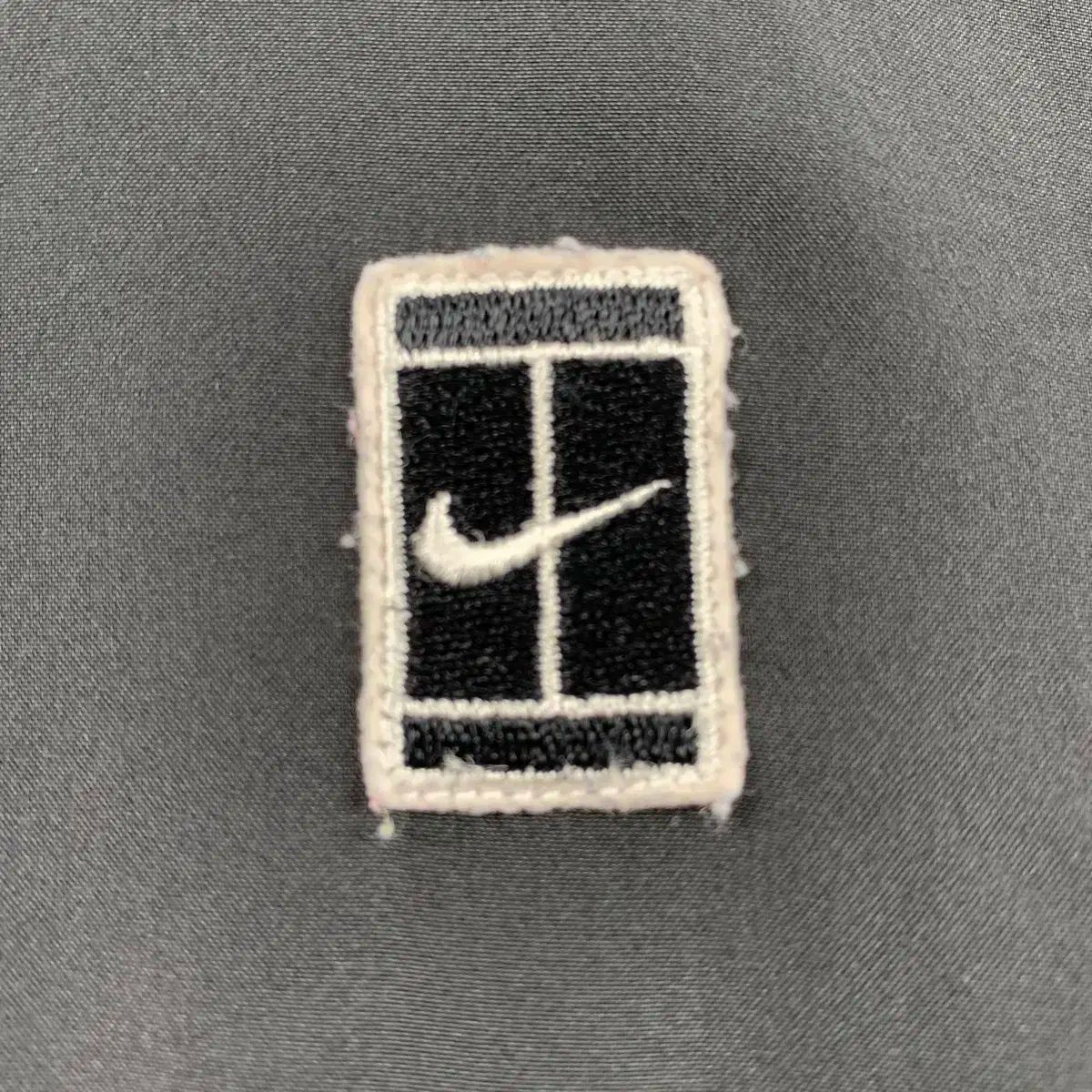 ウィンドブレーカー