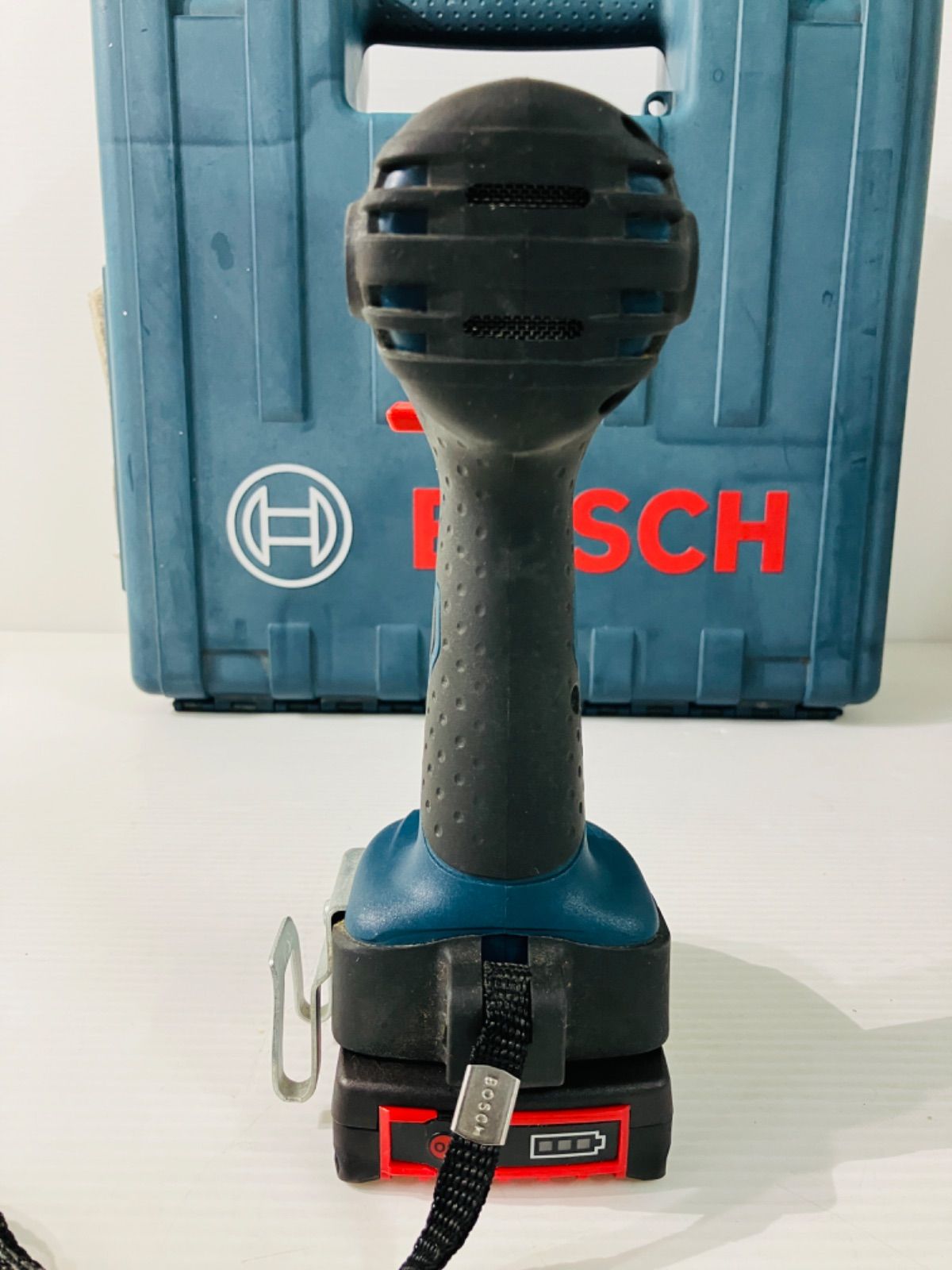 ★ 最終大幅お値下げ　BOSCH  ボッシュ   充電式インパクトドライバー&充電器 GDR 18V-LI&GAL 1880 CV  お仕事　職人 DIY   ボッシュ株式会社　現状品　3.33kg　★