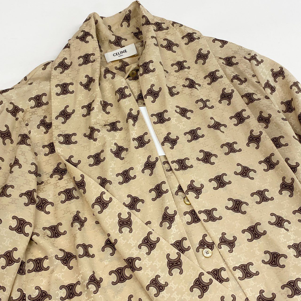 セリーヌ　23aw ラヴァリエール　クラヴァット CELINE セリーヌ 23AW シルクツイル ラヴァリエール - メルカリ