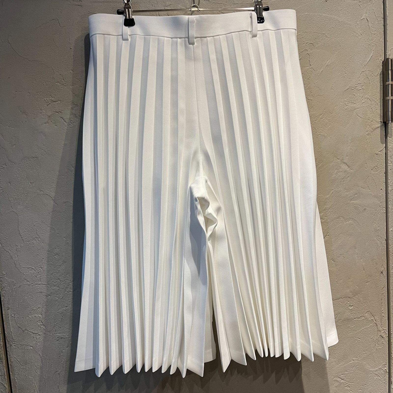 コムデギャルソンオムプリュス　24AW プリーツショーツ 8056000213515_1.jpg?v=