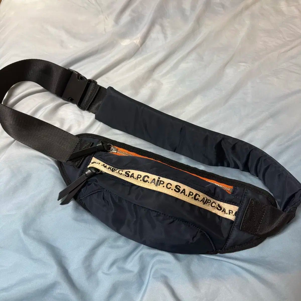 A.P.C アー ペー セー x sacai サカイ ベルトバッグ