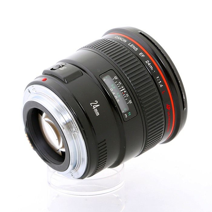 極小保管傷のみ！上質内朱黒漆に極上秋草螺鈿蒔絵の輪島塗台付三段重