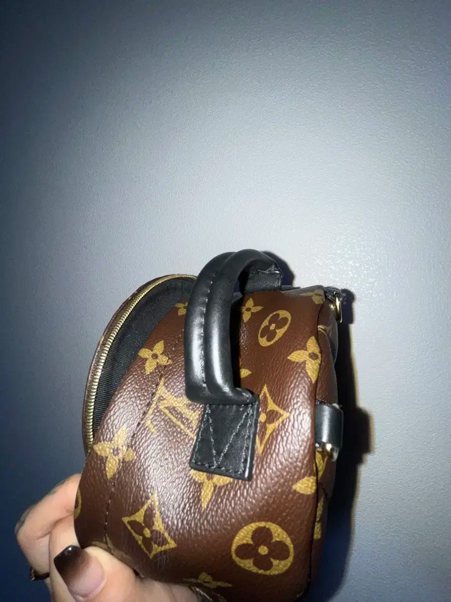 実用性が高い Louis Vuitton ルイヴィトン パームスプリング ミニ ファームミニ 正規品 一流の素材、 完璧な品質。