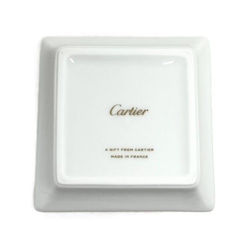 新品同様】CARTIER カルティエ パンテール ジュエリープレート 陶器 ホワイト ゴールド インテリア食器 ブランド小物 アクセサリートレイ  アッシュトレイ 小物入れ 小皿 スクエアプレート プレイト パンサー 豹【中古】【64615】 - メルカリ