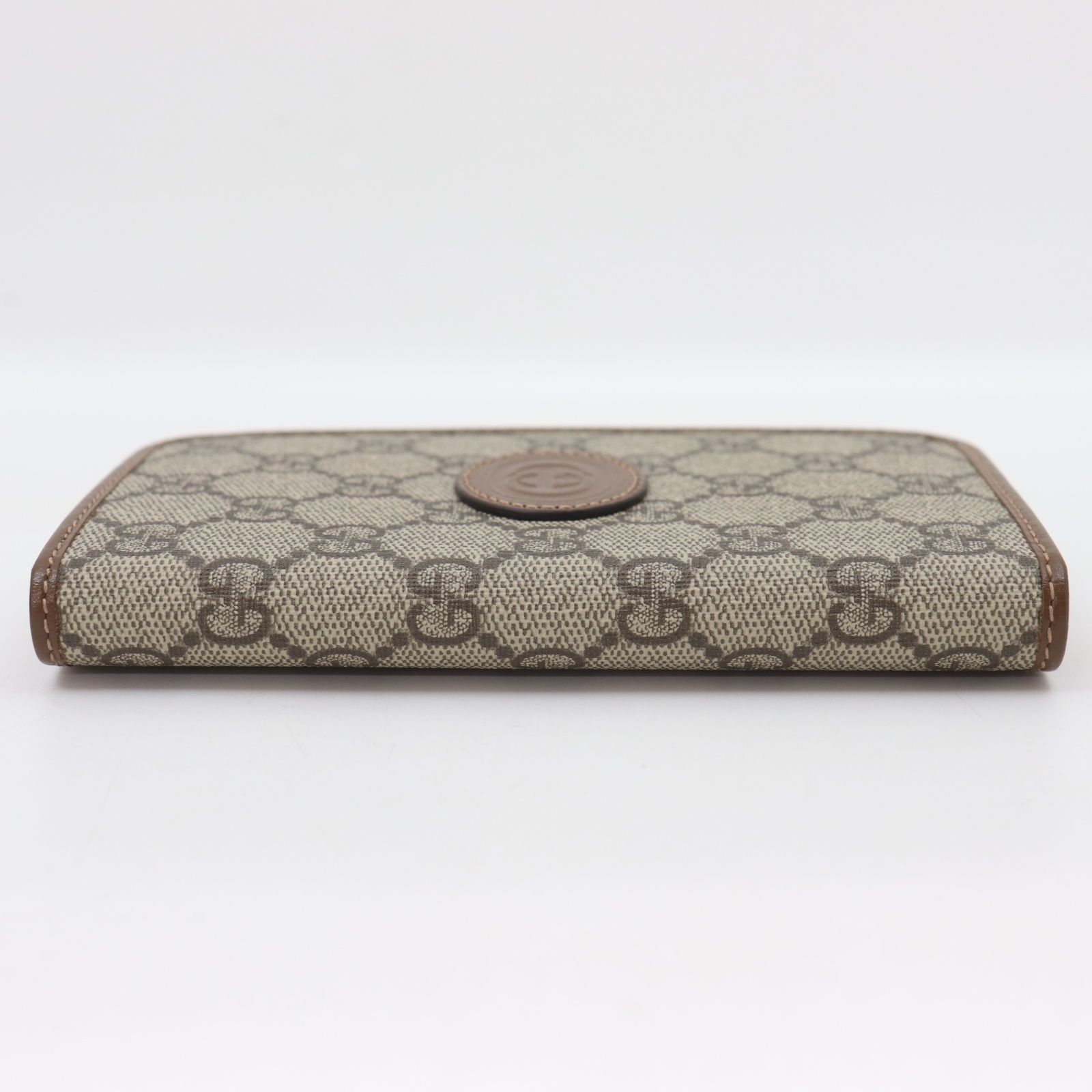 GUCCI　グッチ iPhone15 手帳型ケース ITBD4FN749W0 GUCCI グッチ インターロッキング iPhone15