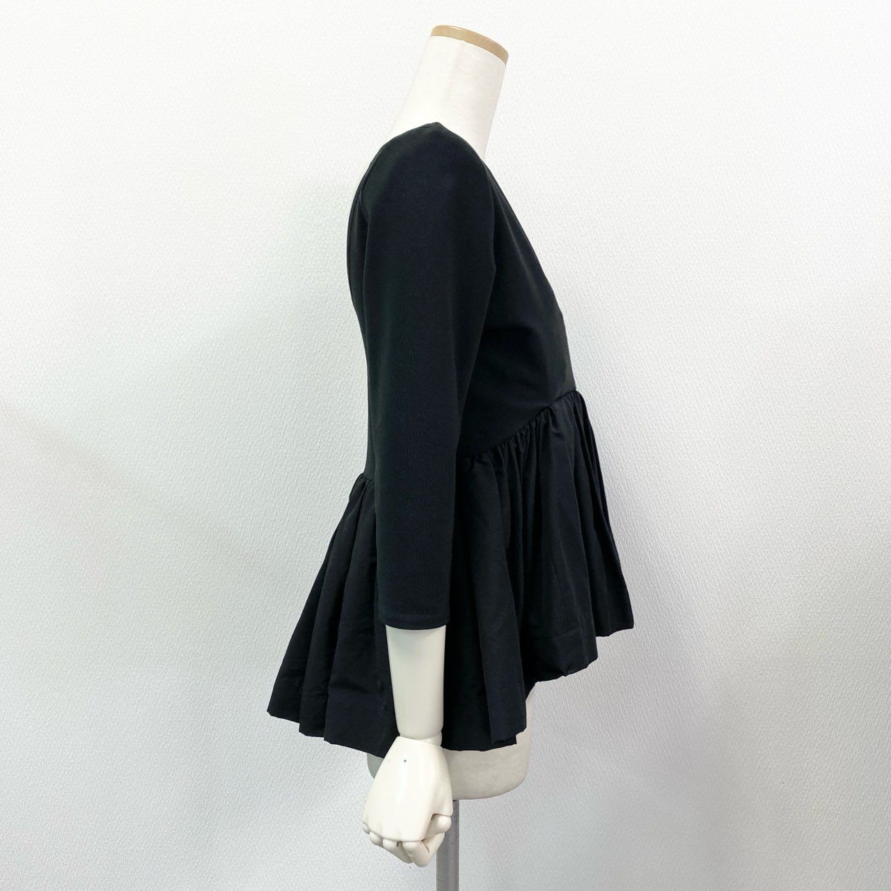 43j31 cygne シーニュ バックコンシャス ペプラムトップス ブラウス 